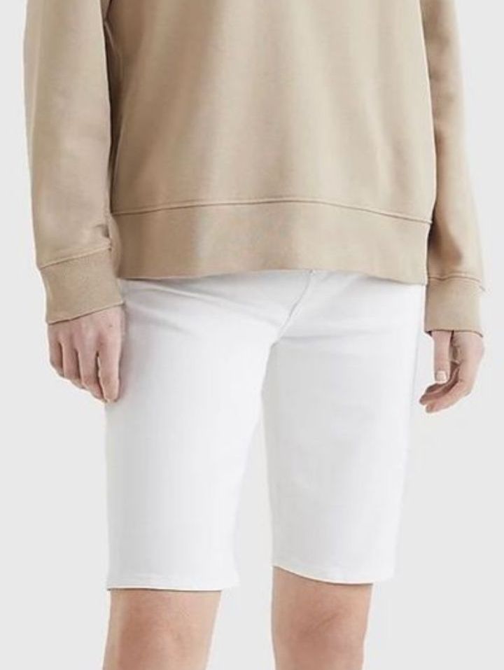 Tommy Hilfiger Pantaloni: short Tommy Hilfiger t. 29 – Usato da Servion venduto da josephine22