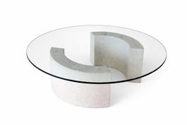Marmortisch mit Glas