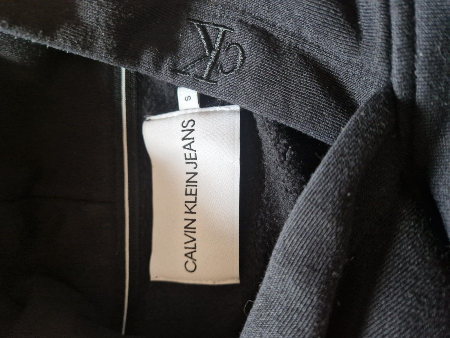 Calvin Klein Pullover & Sweatshirts: Calvin Klein Jeans Hoodie, S – Gebraucht aus Obergösgen von js9_h6hp 3