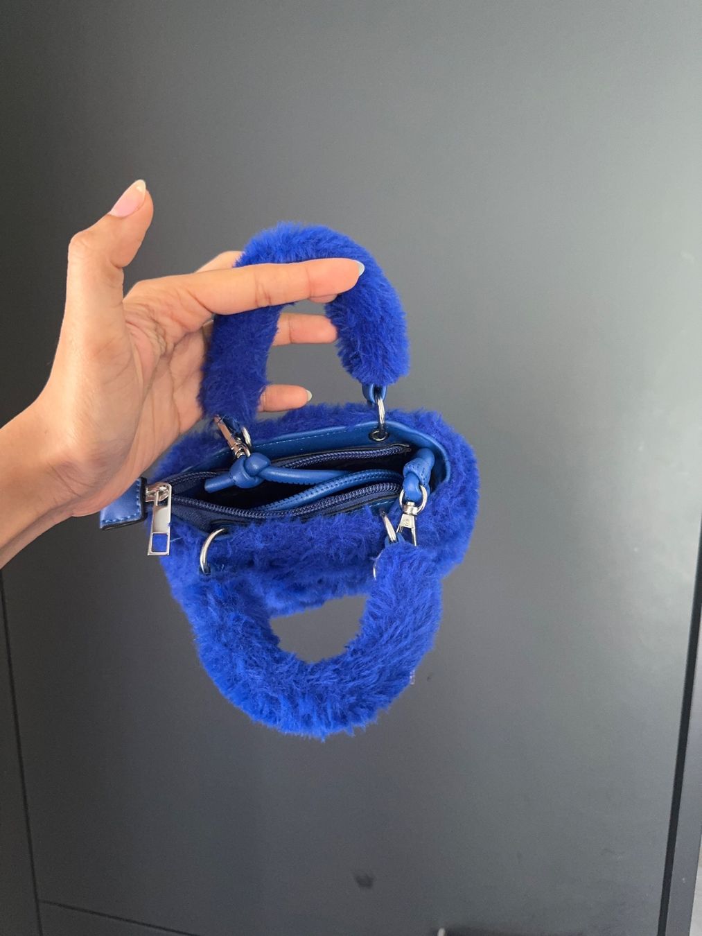 Borse da donna: mini blue fur bag – Nuovo (secondo la descrizione) da Zürich venduto da hal_2yzx 2