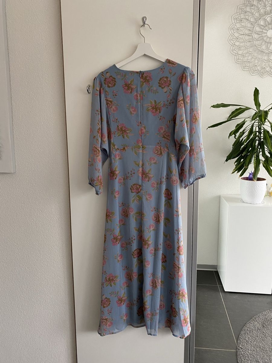 Vila Vestiti: Schönes Blumenkleid von VILA, Gr. 40 – Nuovo (secondo la descrizione) da Baden venduto da CompraCaro 2