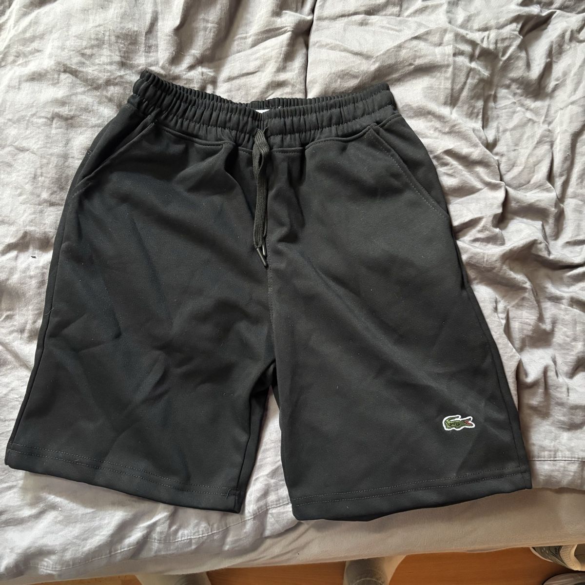 Pantaloni: Lacoste Shorts schwarz Grösse S Regular Fit – Nuovo (secondo la descrizione) da Zürich venduto da ana_gr6v 1