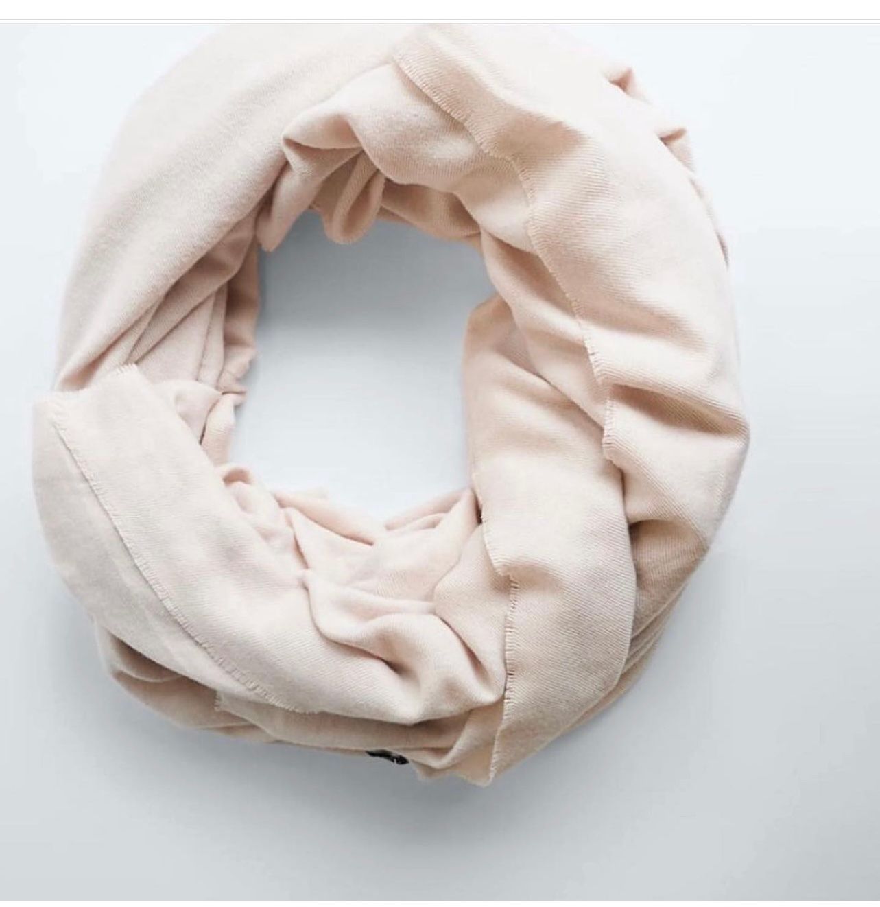 Zara Foulard & Sciarpe: beautiful soft scarf zara – Nuovo e nell'imballaggio originale da Opfikon venduto da til_t7ww