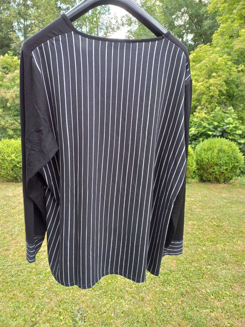 Doris Streich T-shirt: Langarm-Shirt mit Muster von Doris Streich Gr. 52 – Nuovo (secondo la descrizione) da Oberuzwil venduto da venditum. 1