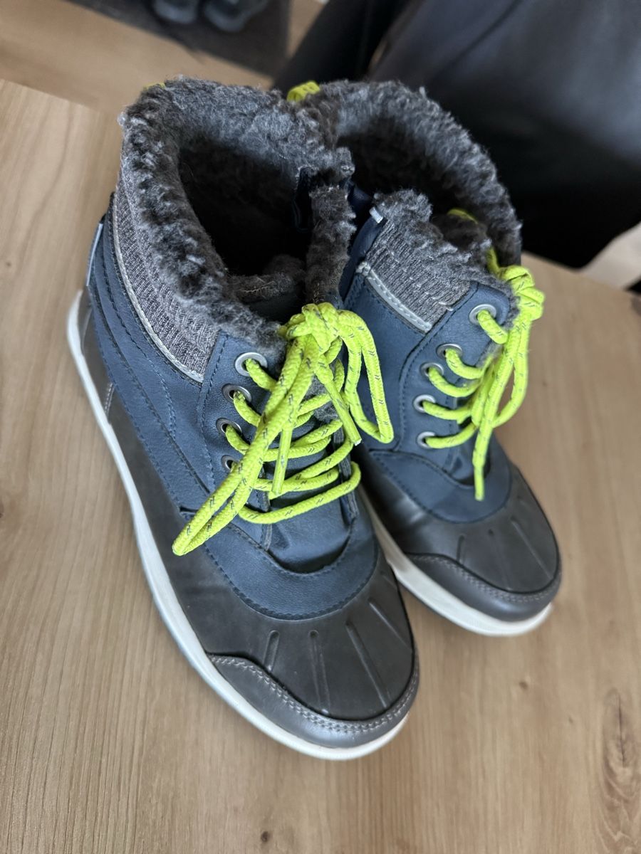 Scarpe da uomo: Kinderschuhe Winter Gr.36 – Usato da Turgi venduto da Mr.Stamp74 1