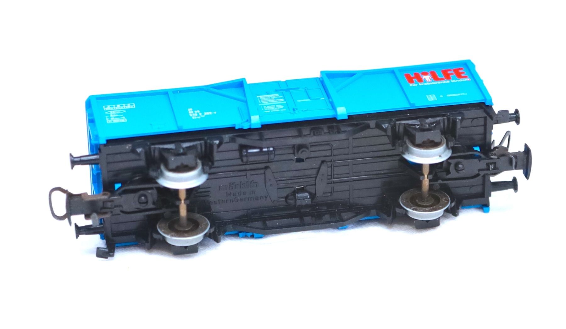 Märklin Modelleisenbahnen: Märklin ERSTE HILFEGÜTERWAGEN DER DB  - HO – Gebraucht aus Ipsach von locky55 2