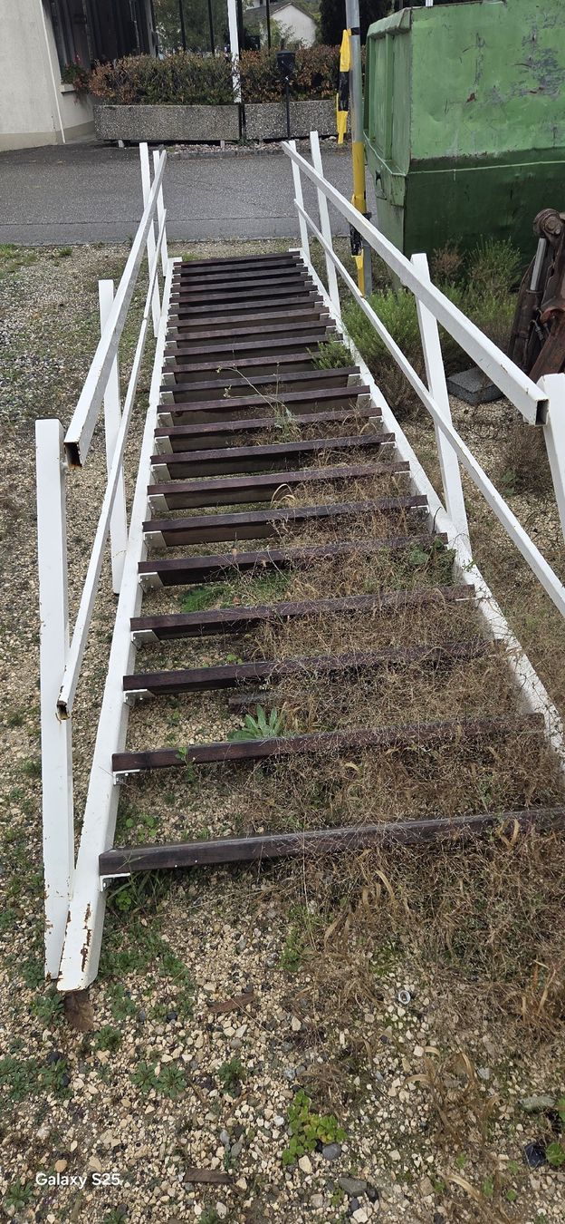Treppen: Treppe – Gebraucht aus Wolfwil von Knxl 2