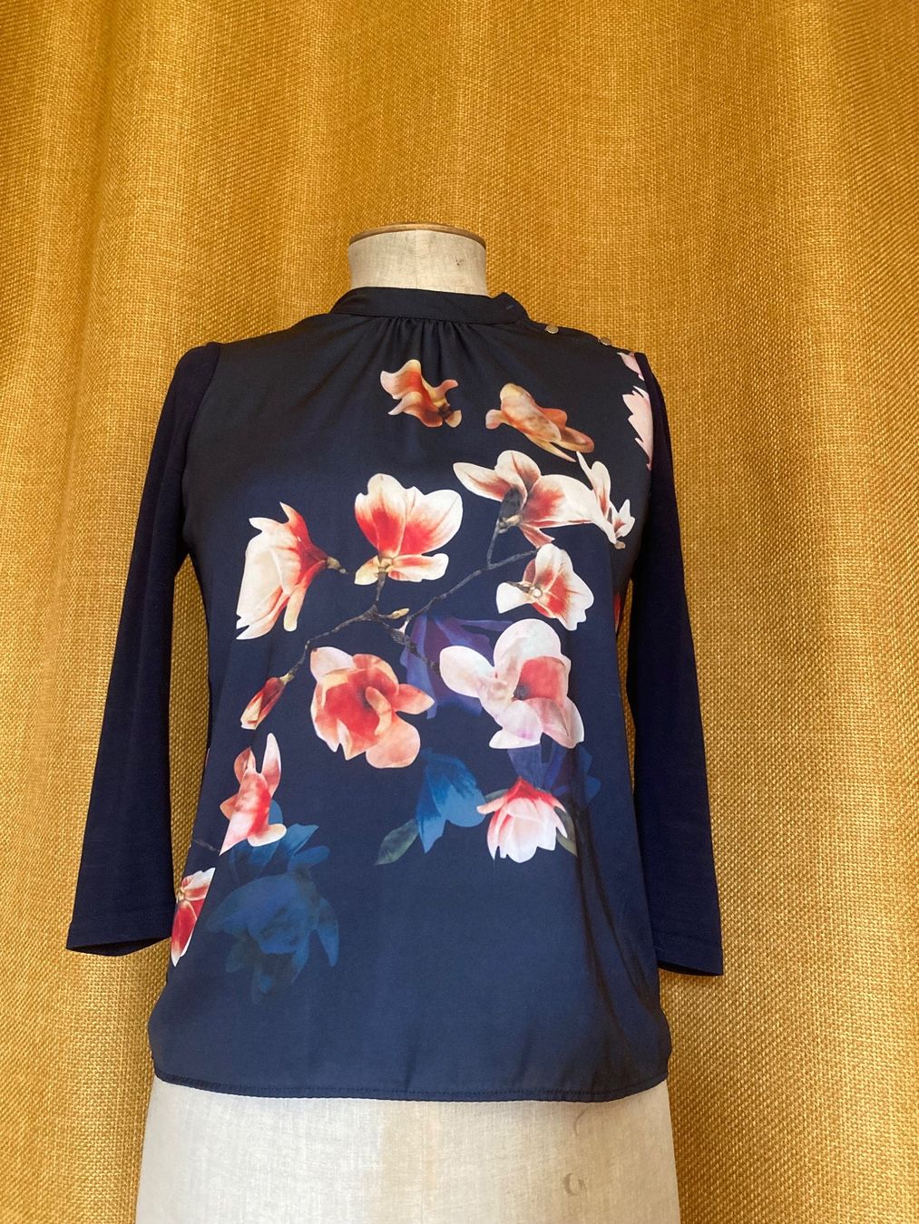 Orsay Top: Top élégant viscose et satin – Usato da Ardon venduto da hel_2sxp 9