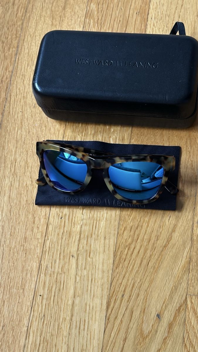 Occhiali & Lenti: Westward Leaning Tortoise Sunglasses - Blue Lenses – Usato da Luzern venduto da ida_hv2y 3