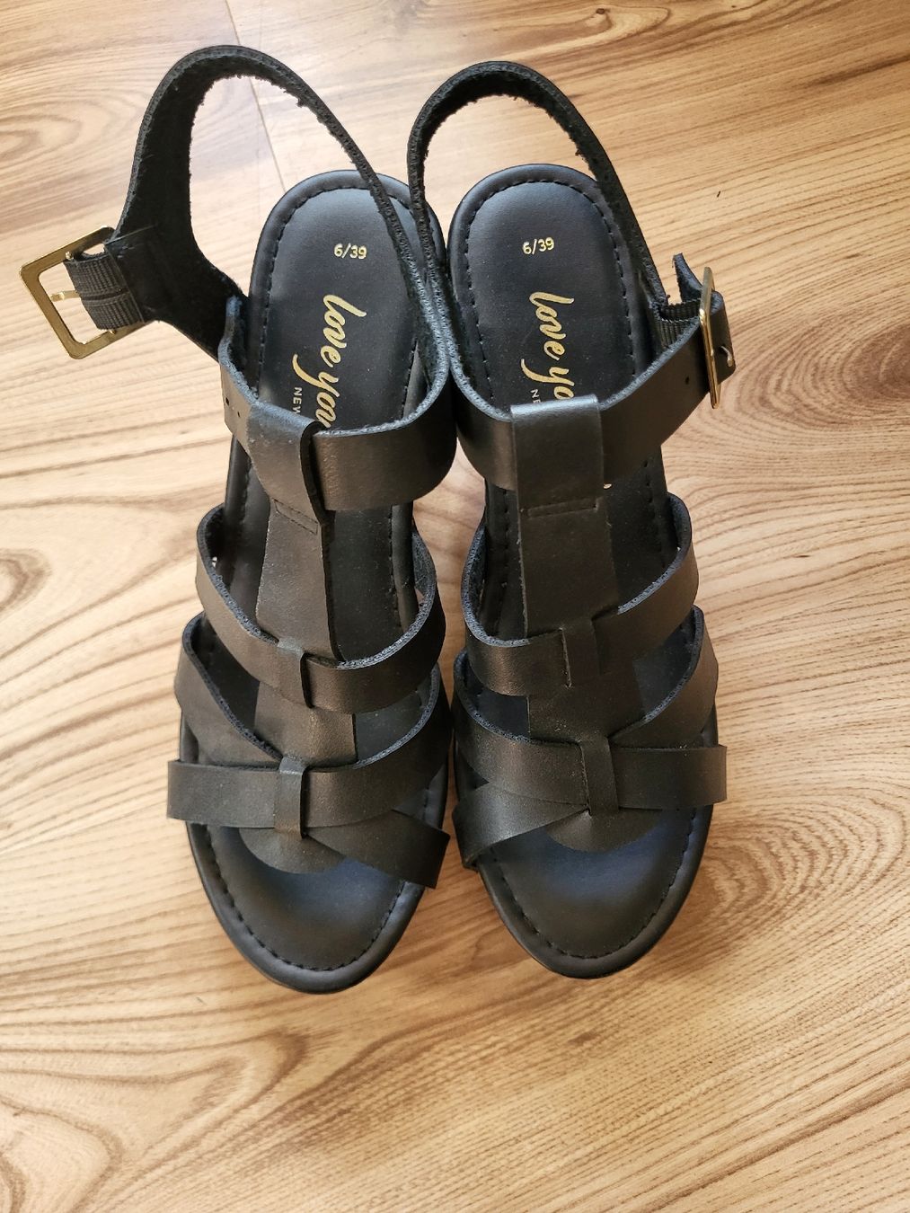 Chaussures femmes: Pumps – D'occasion à Schüpbach par Mik_dv55