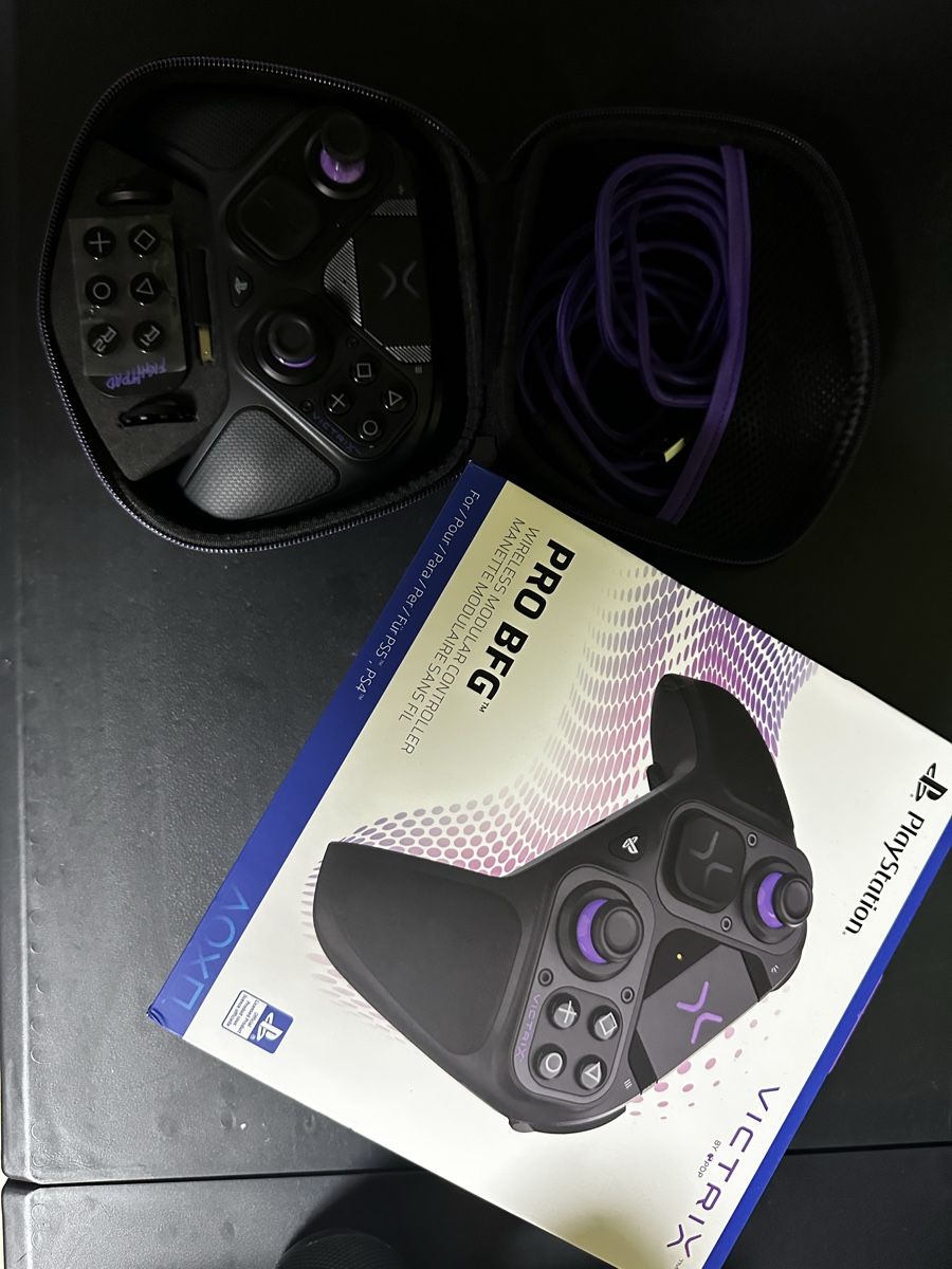 Manettes: Gaming Controller  – D'occasion à Aedermannsdorf par jos_762x 1