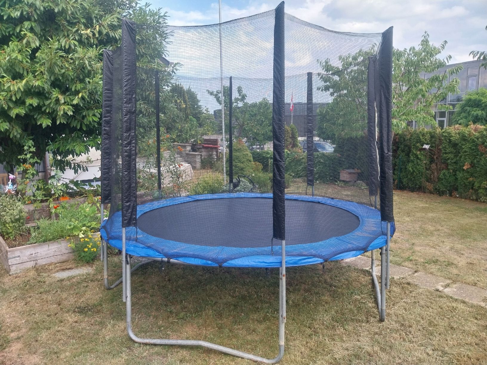 Trampolines: Trampolin zu verkaufen – D'occasion à Berg TG par petra33