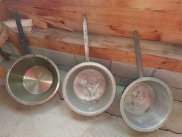 3 Antike Holzherdpfannen