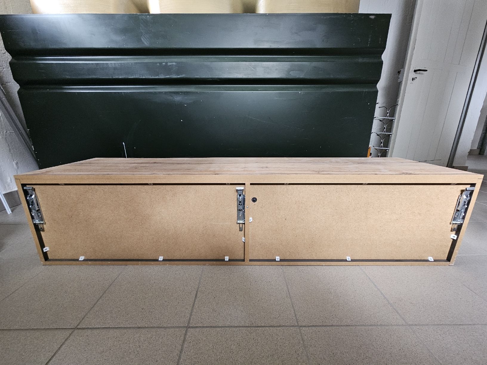 Vitrinen: Wandvitrine neuwertig – Neu (gemäss Beschreibung) aus Widnau von freik3 3