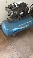 Kompressor  Ceccato IT Druckluft  Werkstatt