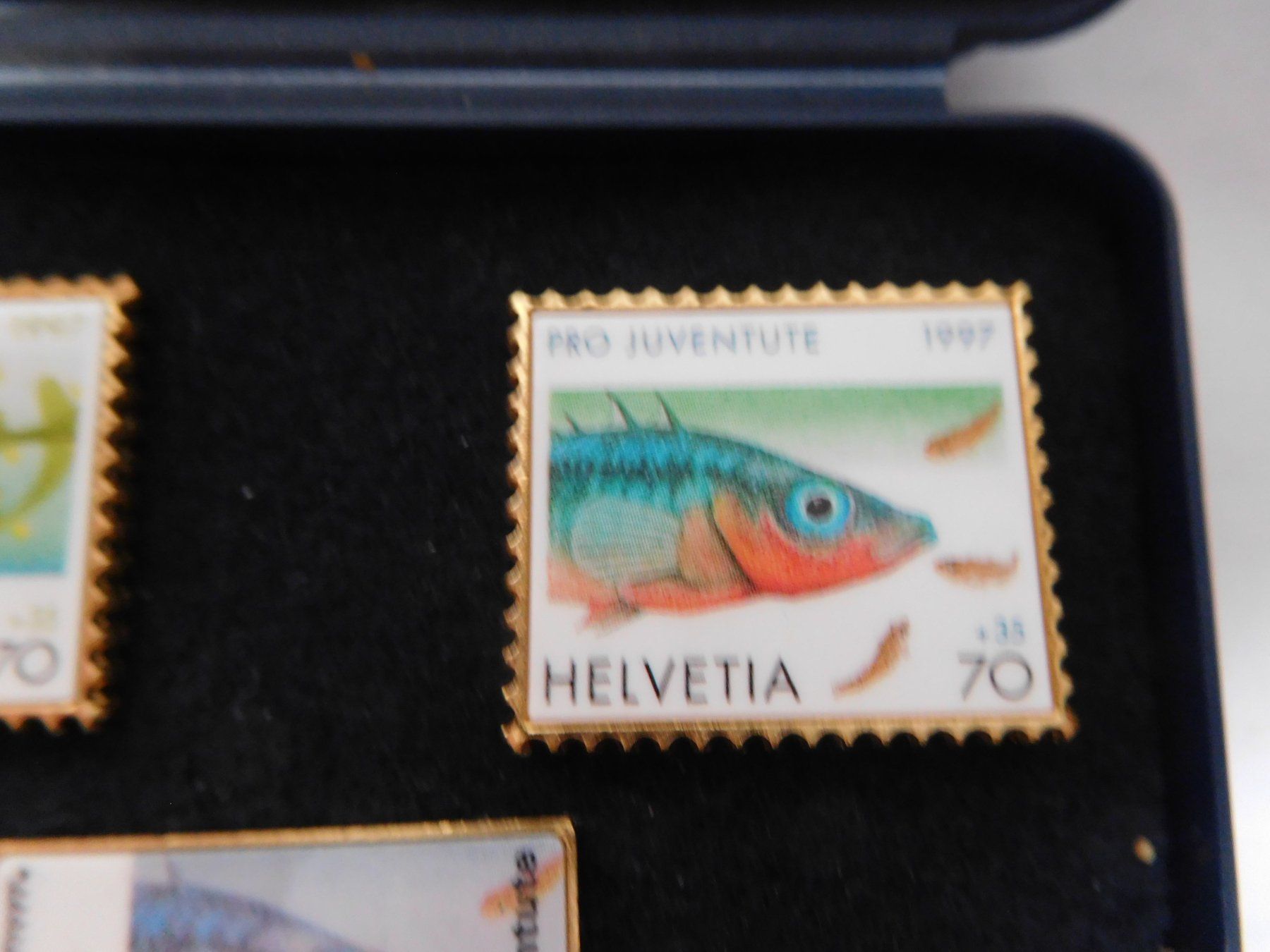 Tutti i francobolli: Fisch Pin Pro Juventute – Usato da Wallbach venduto da Pitralon1 5