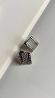 Orecchini quadrati con strass color argento, usati