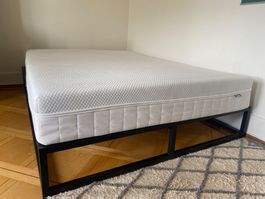 Metallbett