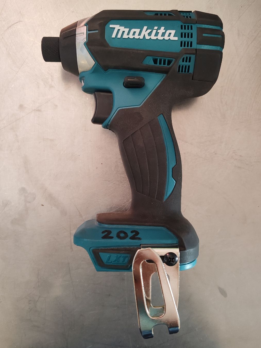 Makita Trapani: Makita DLX 2145 Schlagschrauber – Usato da Bern venduto da PrettyGood 6