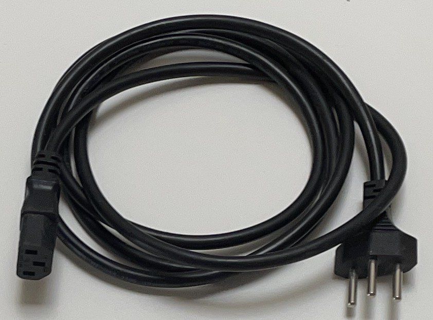 Câbles: Netzkabel 2m 230V – D'occasion à Cham par fiopel