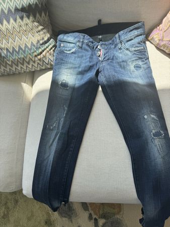 Jeans dsquard size 38 bleu
