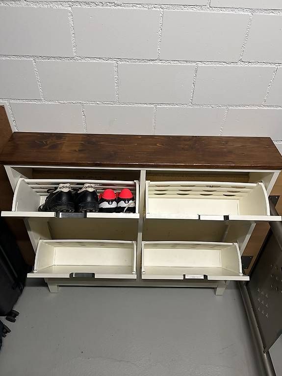 Ikea Commodes: IKEA STÄLL Schuhschrank mit massiver Eichenholz-Abdeckung – D'occasion à Zürich par mattbuergler 1