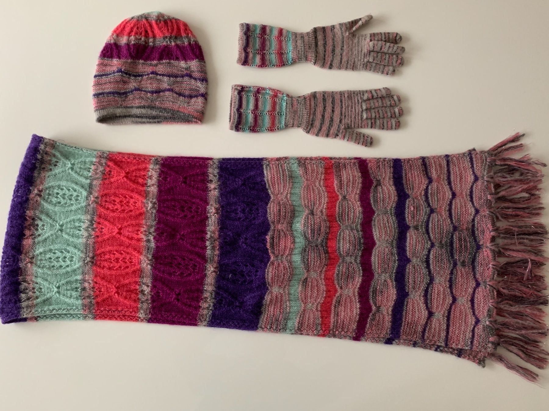 Missoni Foulard & Sciarpe: Missoni  Kappe Handschuhe Schal Set – Nuovo (secondo la descrizione) da Winterthur venduto da 19.19 3