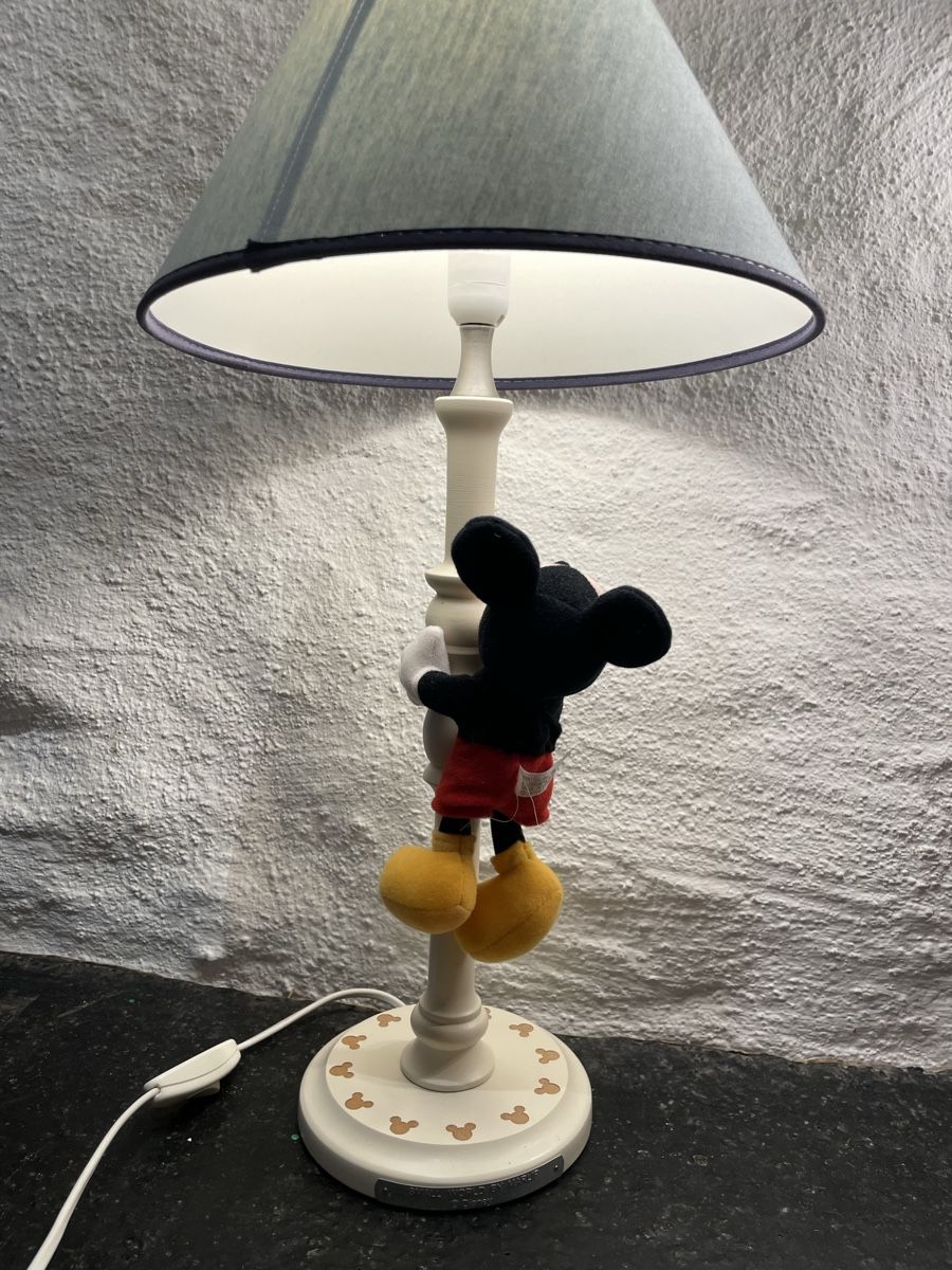 Disney Lampade: Disney Kinder Tisch Lampe Mickey Mouse – Usato da Windisch venduto da rascale 4