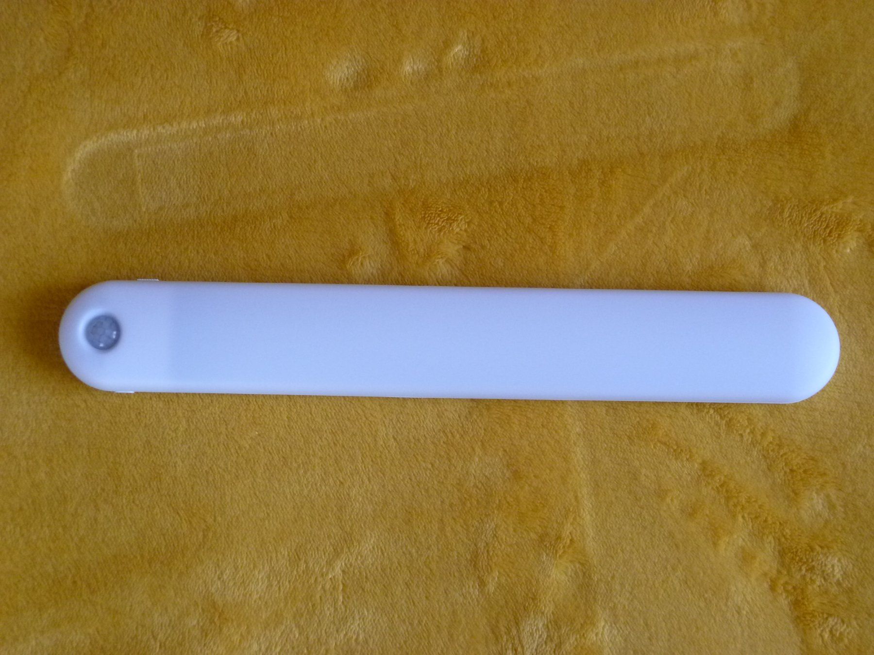 Lampade: LED-LEUCHTE MIT BEWEGUNGSSENSOR – Nuovo (secondo la descrizione) da Safenwil venduto da universum78