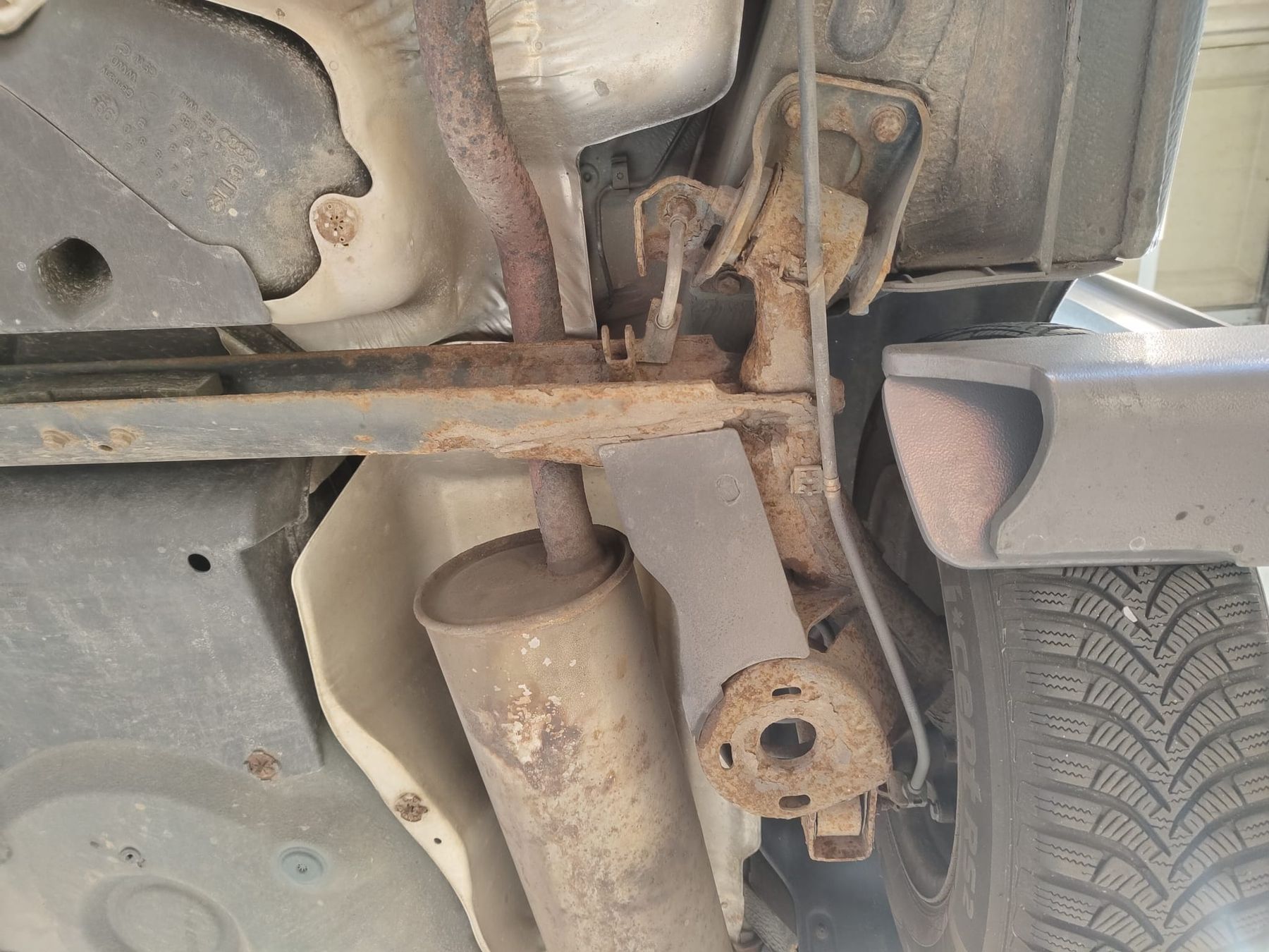 VW Automobili: VW Golf 4 Grün  – Usato da Stans venduto da Cemoi02 9