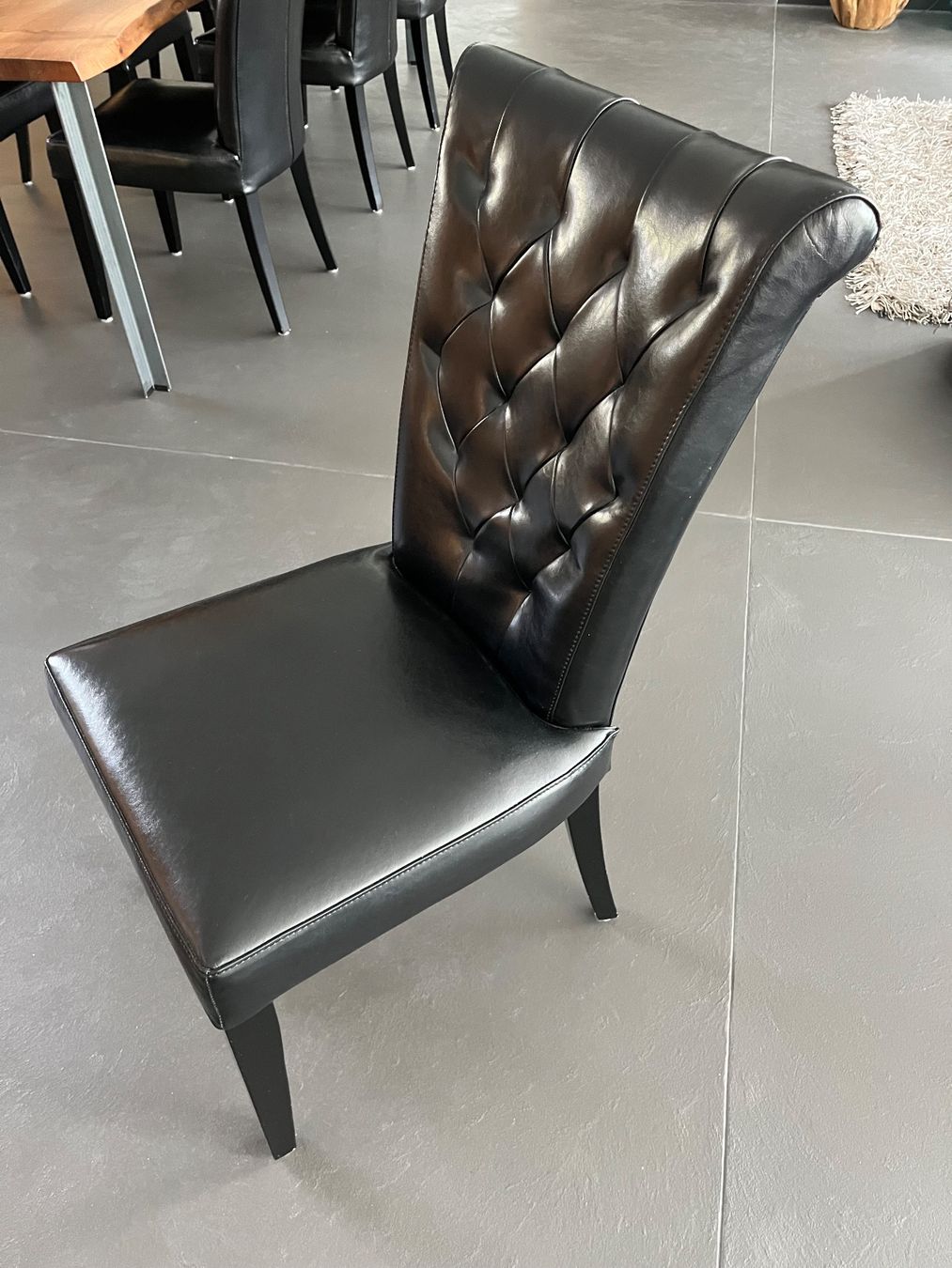 Pfister Stühle: Esstisch-Stühle Echt-Leder 8 Stk. – Gebraucht aus Winterthur von rodiwin
