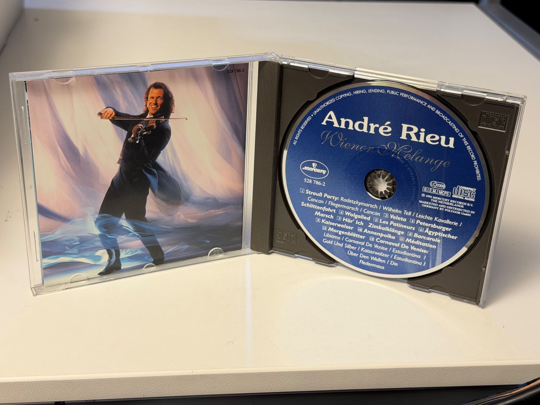 CD: André Rieu - Wiener Melange - HB21E – Usato da Küsnacht ZH venduto da Jazztilldawn 2
