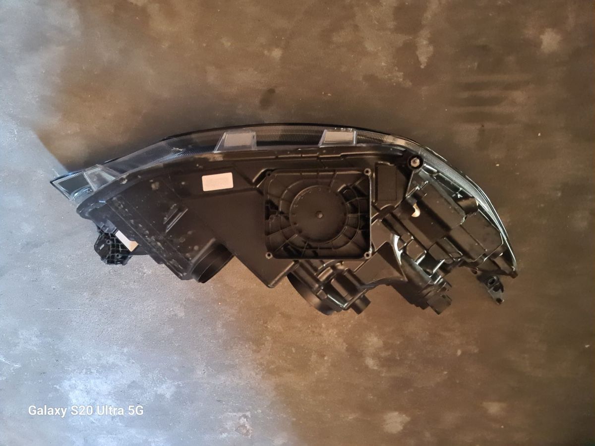Ford Fari: Ford Transit Scheinwerfer new – Usato da Grabs venduto da fil_c75b 7