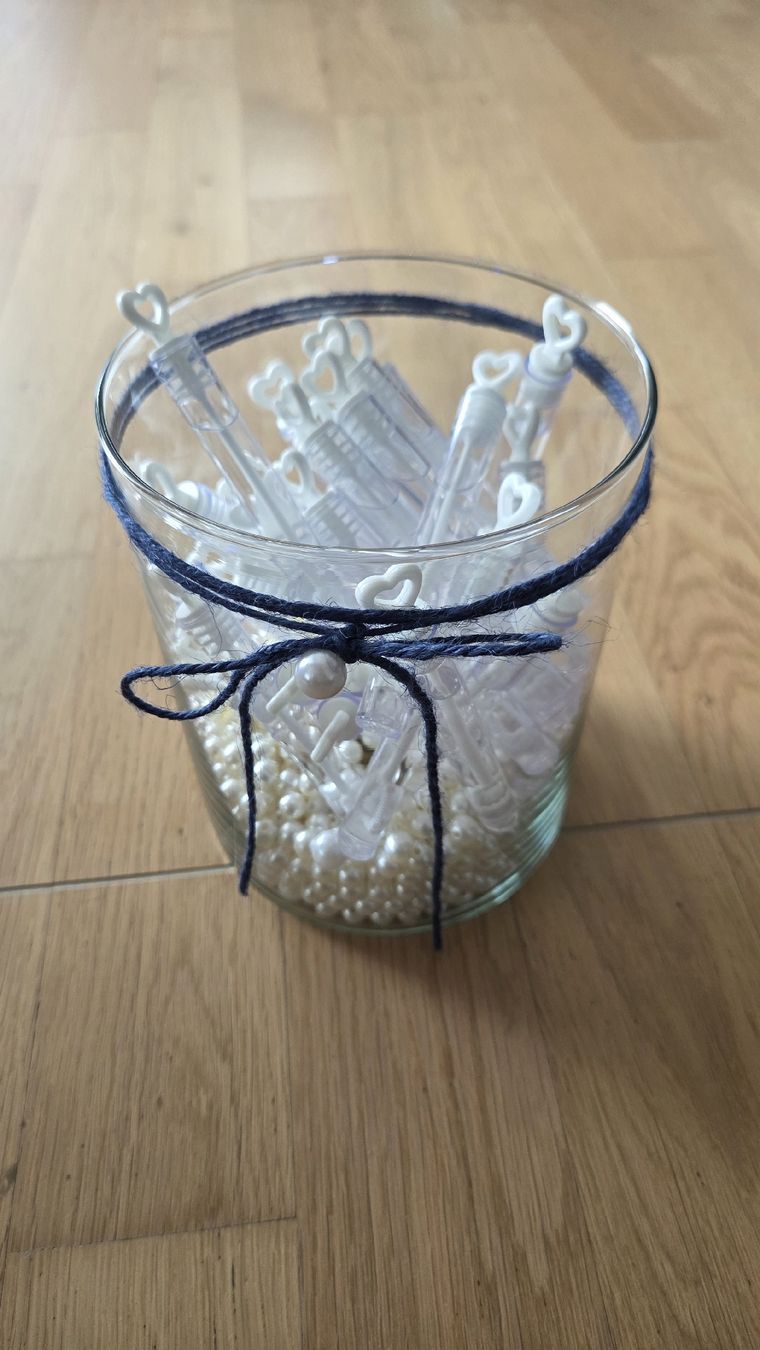 Tutte le decorazioni: Seifenblasen Set im Glas mit Dekoperlen – Nuovo (secondo la descrizione) da Strengelbach venduto da feliceee