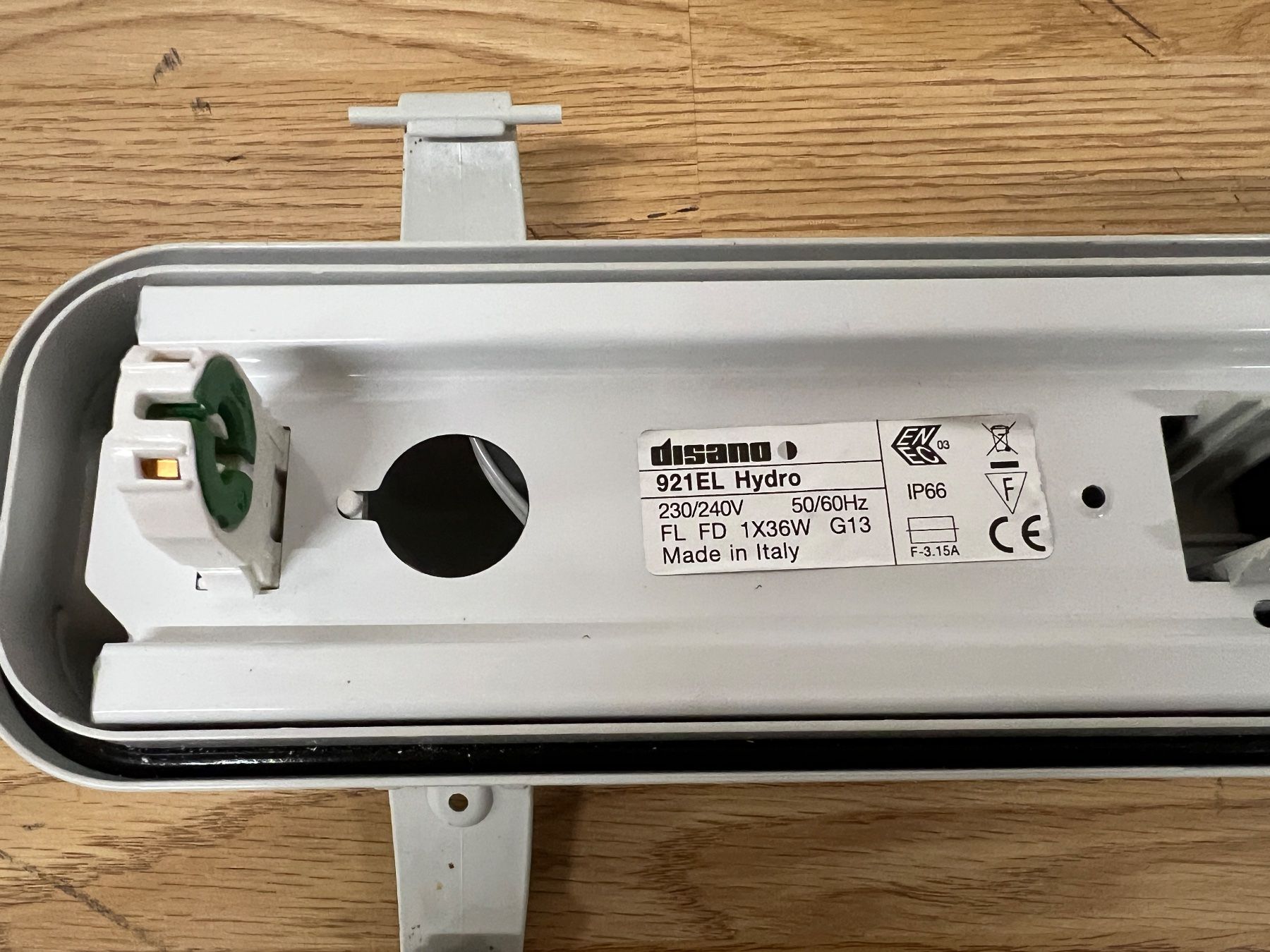 Lampade: FL Aussenleuchte, IP66, Länge = 1300mm – Usato da Hasle b. Burgdorf venduto da rema78 2