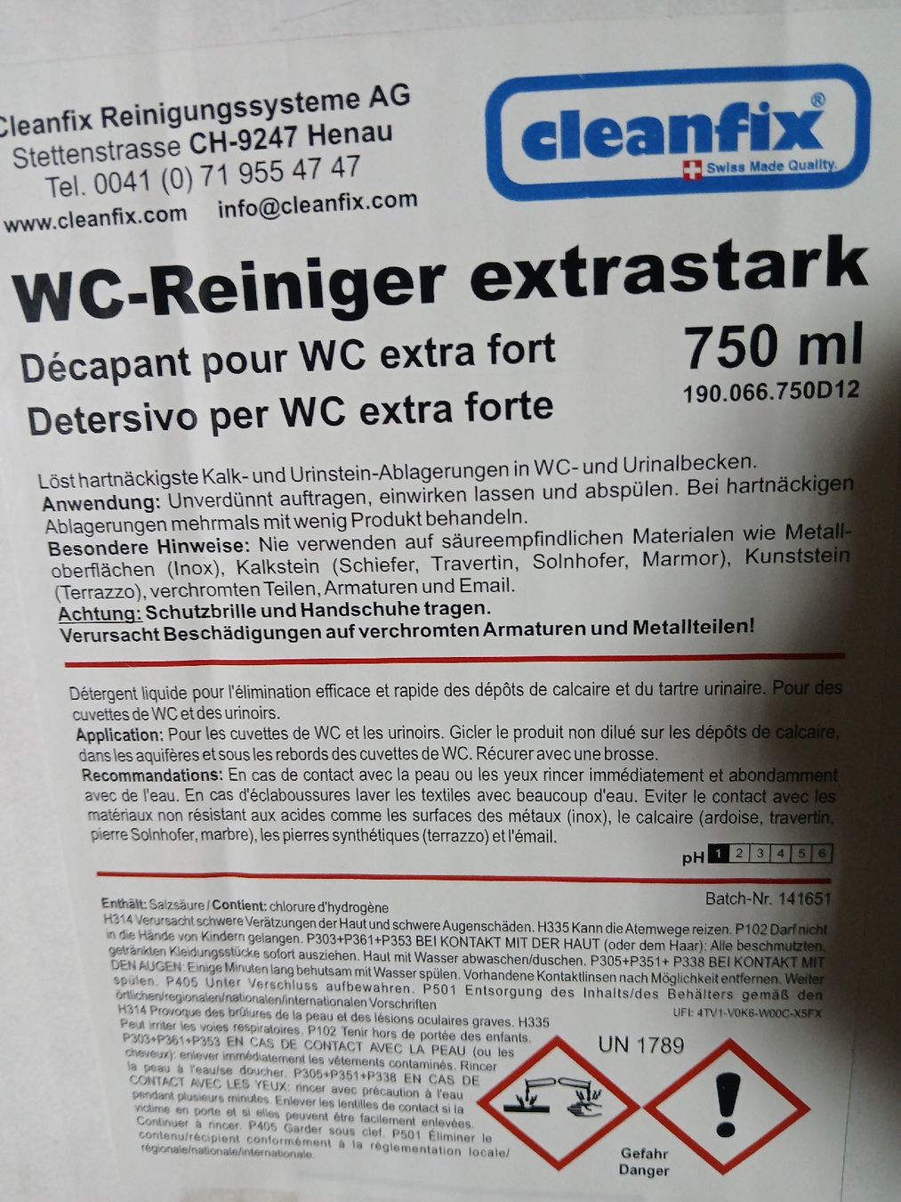 Produits d'entretien: Cleanfix WC-Reiniger extra stark, 750 ml – Neuf avec emballage d'origine à Strada par SaraF167 2