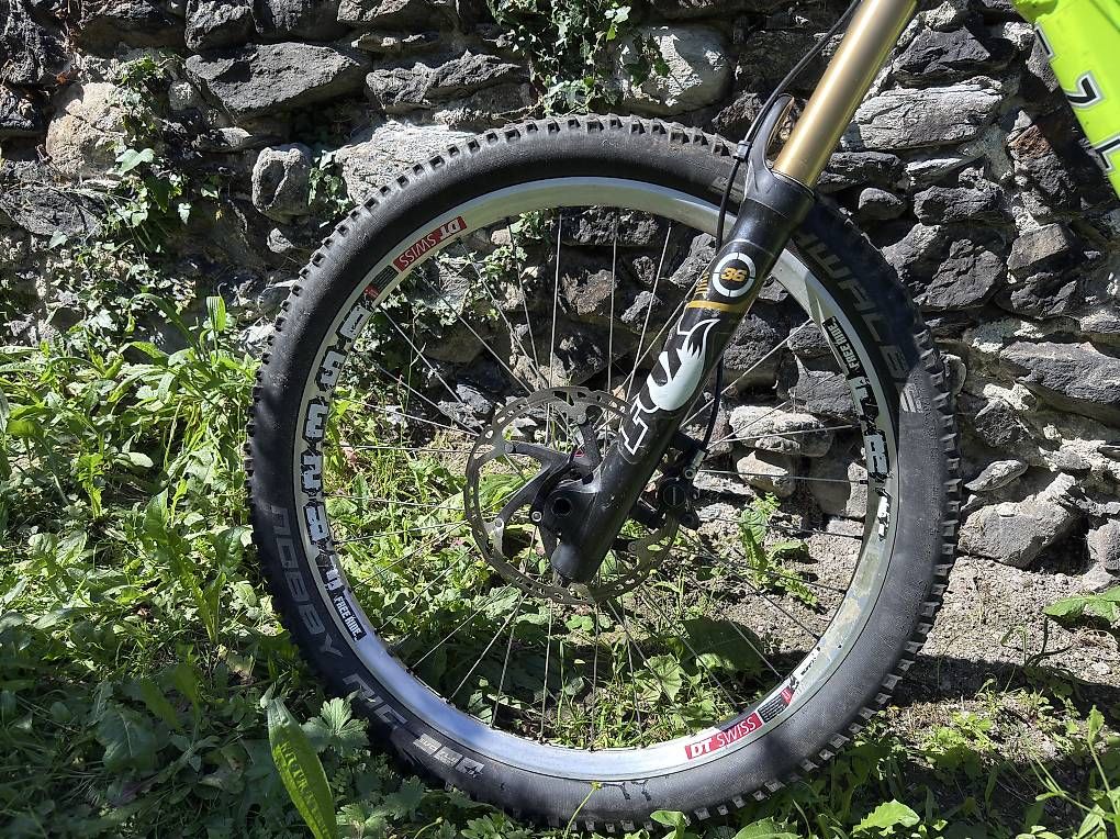 Biciclette: Intense Uzzi - Mountainbike Downhill – Usato da Silenen venduto da UriNerge 4