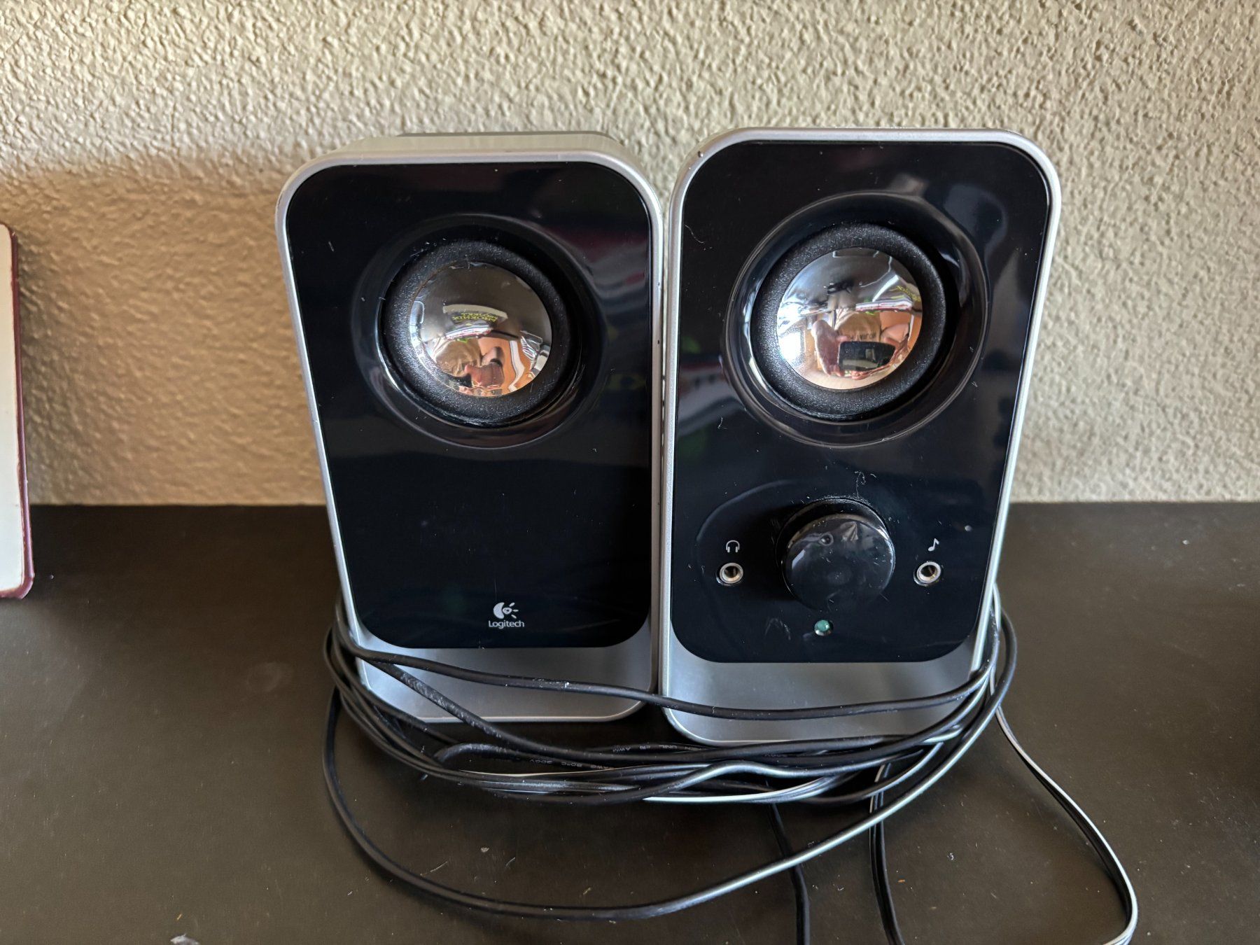 Logitech Casse acustiche: Lautsprecher für PC – Usato da Nottwil venduto da Lakeview33
