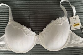 Damen BH weiss Grösse 80D mit Etikett neu!