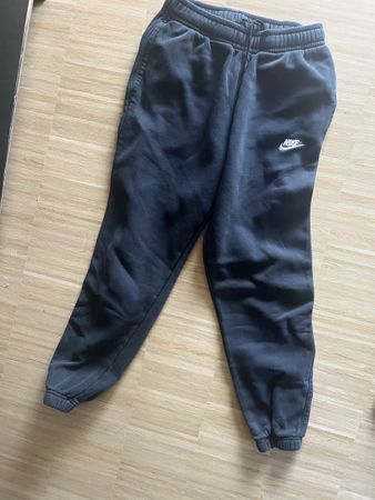 Nike Jogginghose schwarz Grösse S guter Zustand