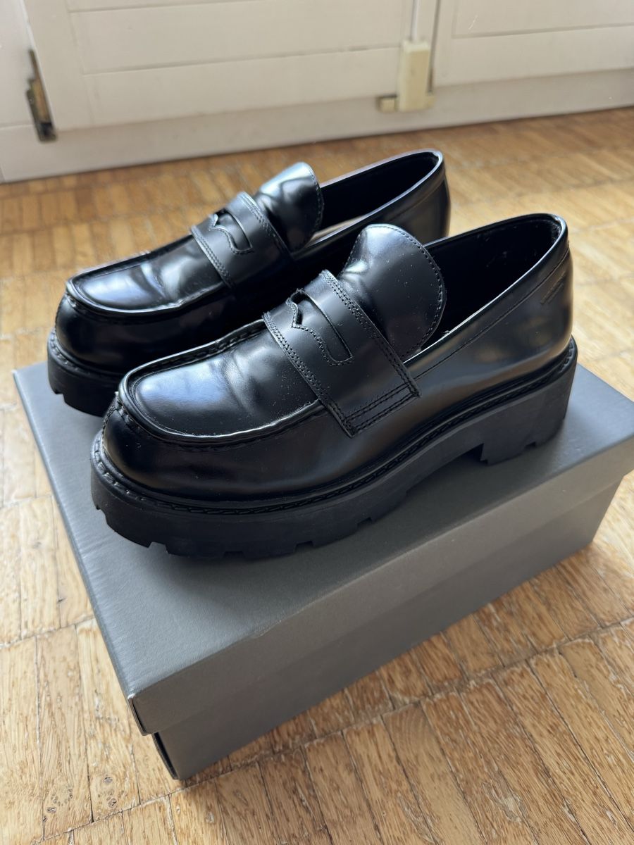 Vagabond Scarpe da donna: Vagabond Cosmo 2.0 Loafers – Nuovo (secondo la descrizione) da Steffisburg venduto da AnaisDelevaux