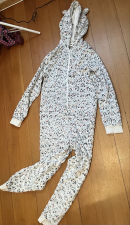 C&A Warm Onesie, Leopard Print, Size M - Cozy Winter!