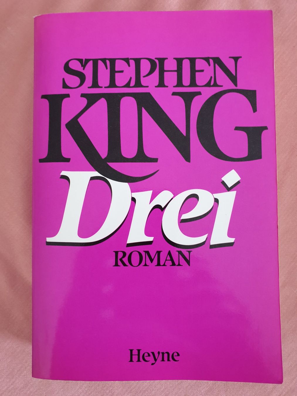 Bücher: Stephen King: drei - Erstausgabe – Gebraucht aus Tuggen von Mviola2
