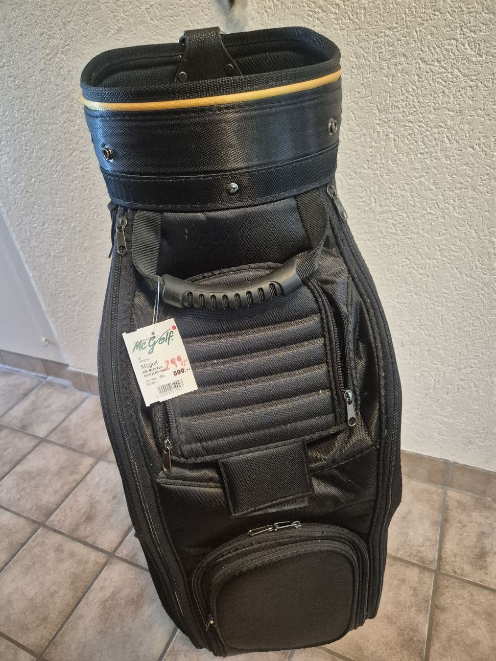 Taschen: Golfbag Makser schwarz neu mit Etikett – Neu (gemäss Beschreibung) aus Stettlen von Waldwichtel 1