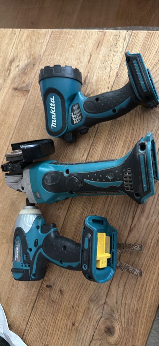 Makita Tutte le macchine: Makita: Schlagschrauber, Winkelschleifer, Scheinwerfer – Usato da Düdingen venduto da baj_zv89