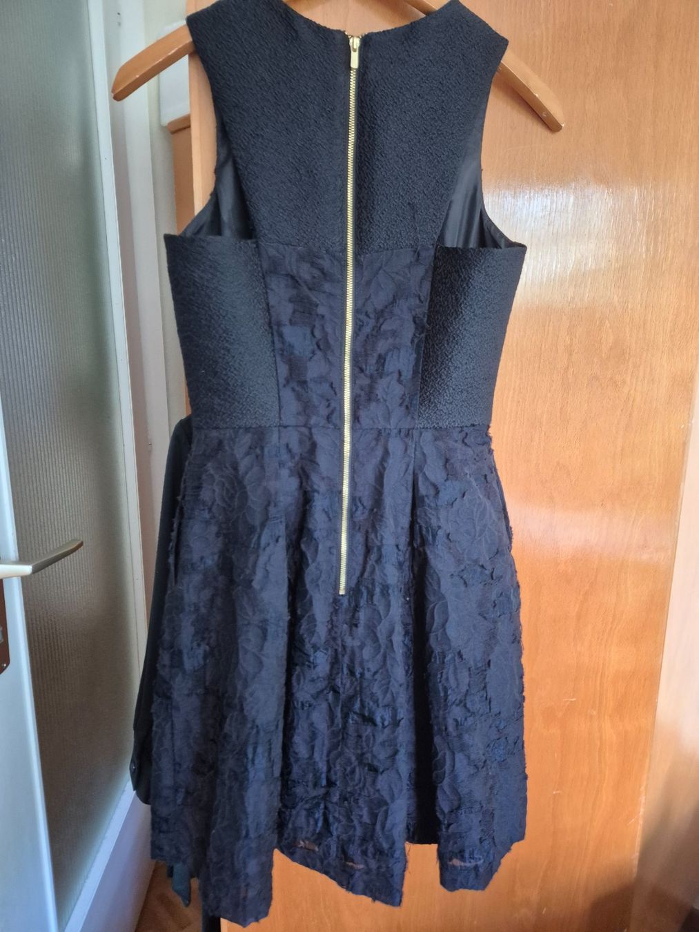 H&M Vestiti: Abito nero elegante, H&M taglia 34 – Nuovo (secondo la descrizione) da Vessy venduto da erisakapllani 1