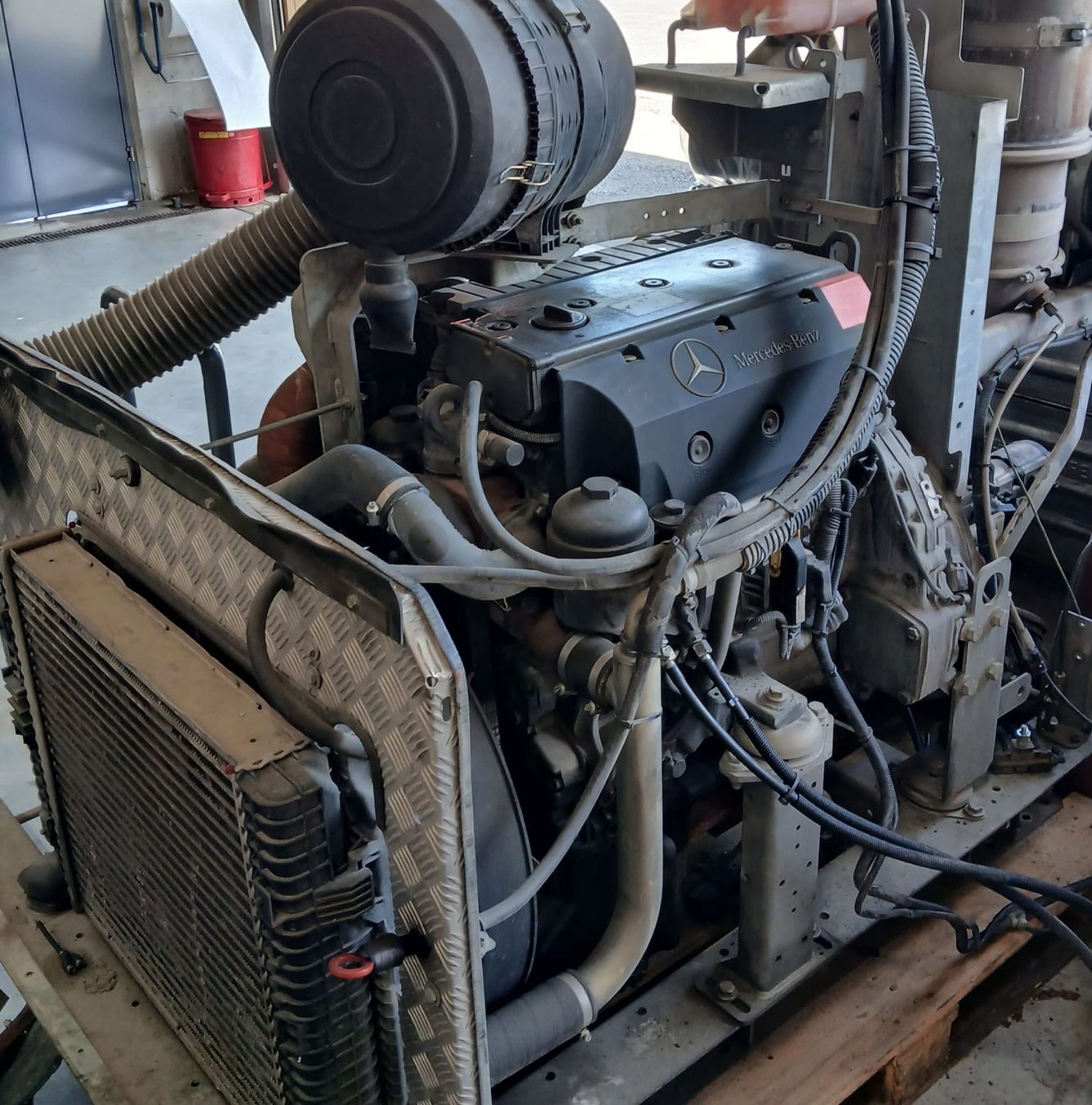 Mercedes-Benz  Motori: Mercedes Diesel Aufbaumotor 904 – Usato da Fehraltorf venduto da edi_27vq