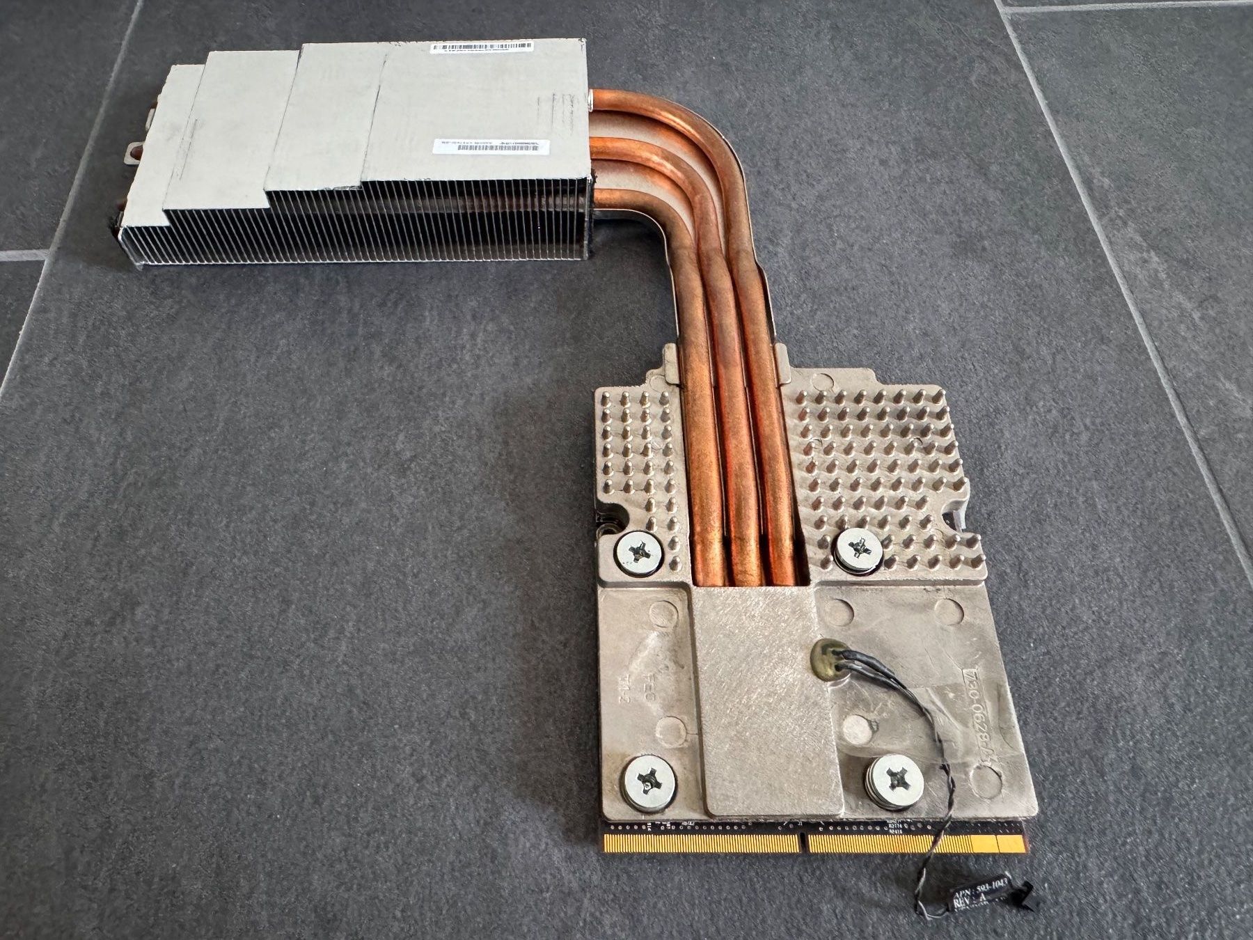 Cartes graphiques: Apple iMac 2011 GPU-Kuehlkoerper 90 Grad mit GPU – D'occasion à Rothenfluh par Ron999