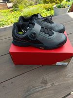 Specialized Fahrradschuhe (Gr. 42) mit Klickpedale