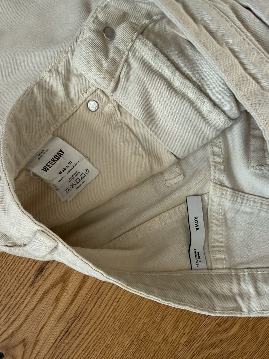 Weekday Jeans: BEIGE WEEKEND JEANS W26 L30 – D'occasion à Rain par vsekruto 2